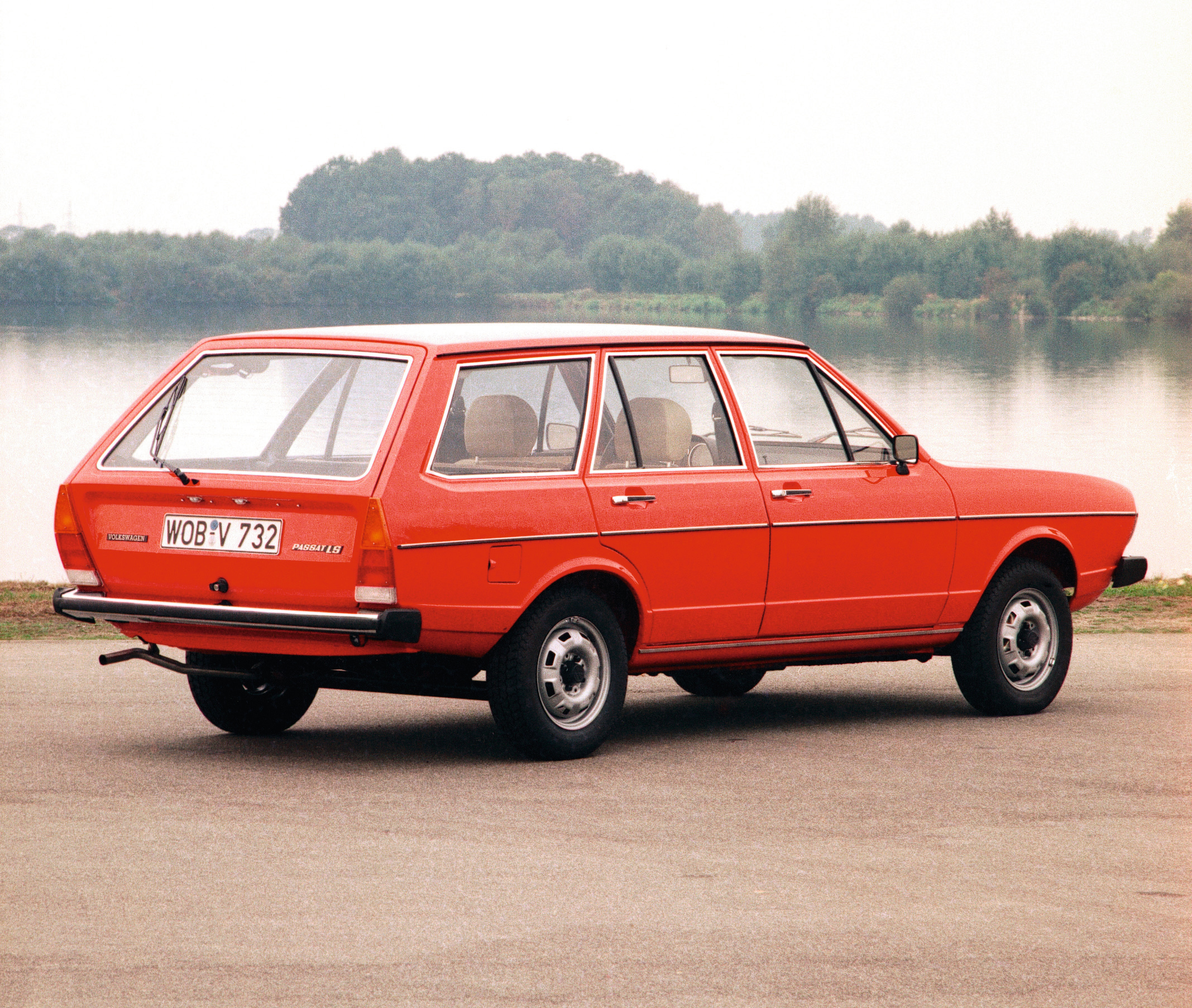 Пассат 2 универсал. Volkswagen Passat b2 универсал. Фольксваген Пассат б1. VW Passat 1978. VW Passat b2.